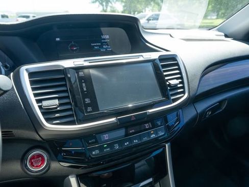 Used 2017 Honda Accord EX-L image 22
