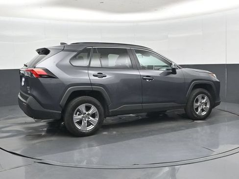 Used 2025 Toyota RAV4 XLE AWD/4WD image 3