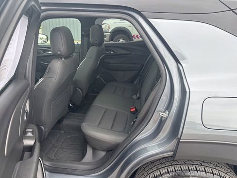 Used 2022 Chevrolet TrailBlazer RS w/ Sun and Liftgate Package AWD/4WD image 14