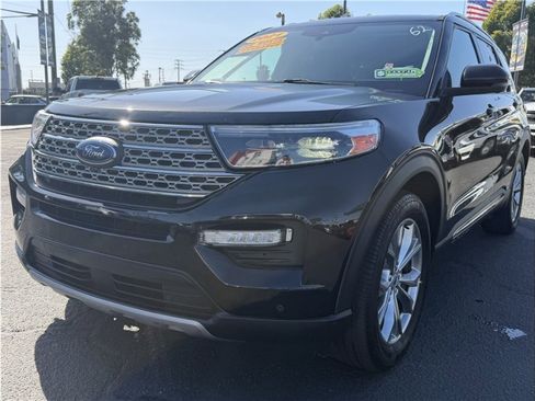 Used 2021 Ford Explorer Limited image 11