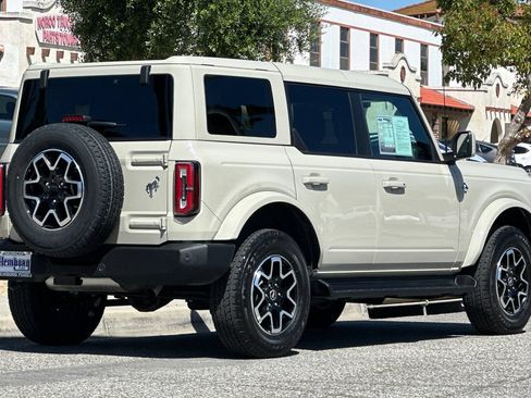 Used 2025 Ford Bronco Outer Banks AWD/4WD image 4