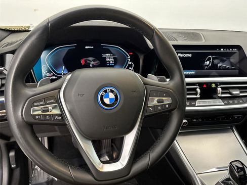 Used 2022 BMW 330e RWD image 22