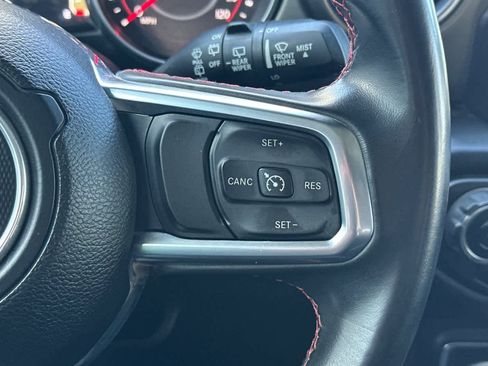 Used 2018 Jeep Wrangler Unlimited Rubicon image 28