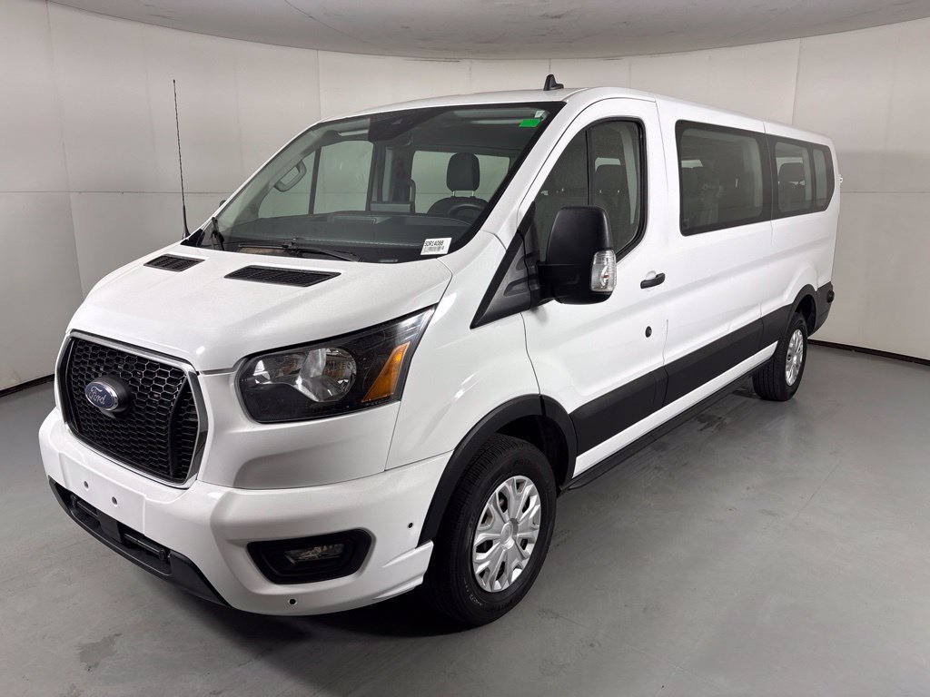 Used 2024 Ford Transit 350 XLT RWD image 4