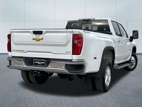 Used 2025 Chevrolet Silverado 3500 LTZ w/ LTZ Plus Package image 2