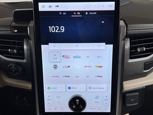 Used 2023 Ford Expedition Platinum image 29