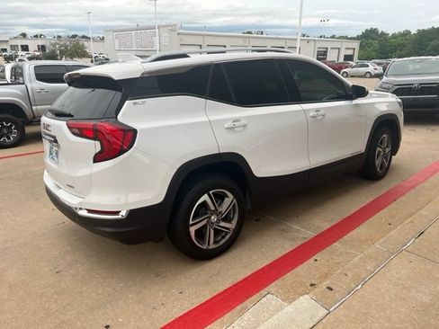 Used 2021 GMC Terrain SLT AWD/4WD image 4