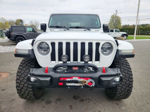 Used 2018 Jeep Wrangler Unlimited Sahara w/ Dual Top Group AWD/4WD image 24