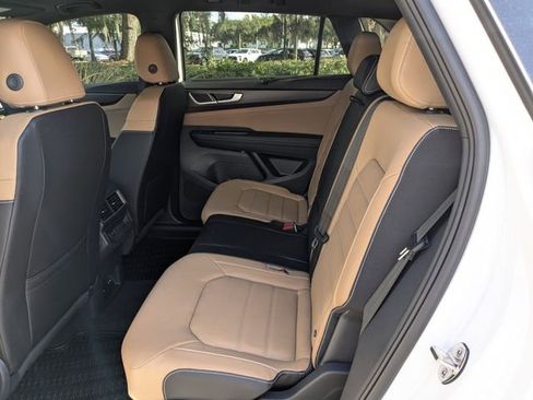 New 2026 Volkswagen Atlas Cross Sport SEL image 17
