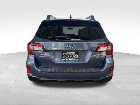 Used 2016 Subaru Outback 3.6R Limited AWD/4WD image 6