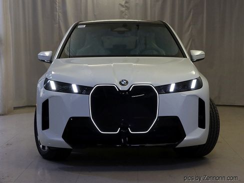 Used 2026 BMW iX xDrive60 w/ M Sport Package image 5