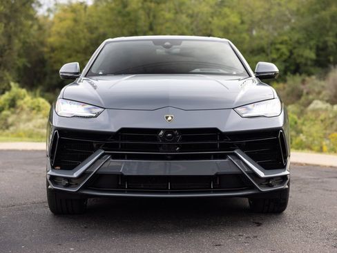 Used 2024 Lamborghini Urus S image 12