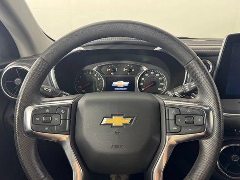 Used 2025 Chevrolet Blazer LT AWD/4WD image 15