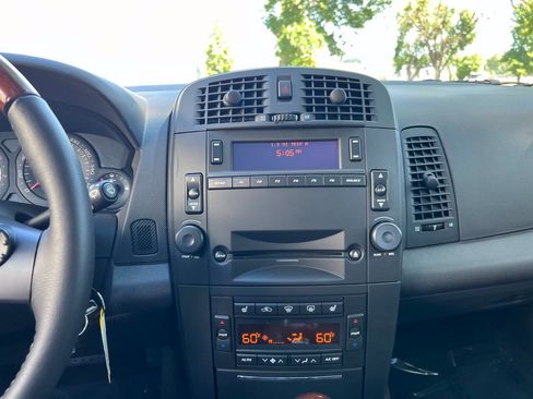 Used 2004 Cadillac CTS 3.6 w/ Preferred Equipment Group RWD image 16