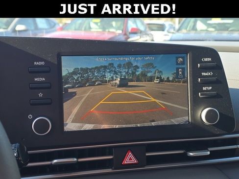 Certified 2022 Hyundai Elantra Blue image 19