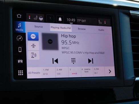 Used 2024 Chrysler Voyager LX FWD image 18