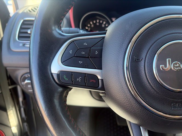 Used 2020 Jeep Compass Trailhawk w/ Leather Interior Group AWD/4WD image 18
