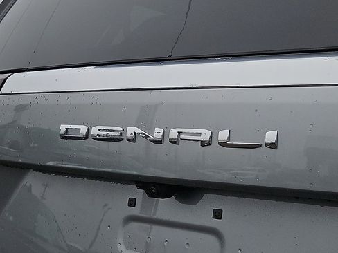 New 2026 GMC Yukon Denali w/ Sun & Power Step Package image 19