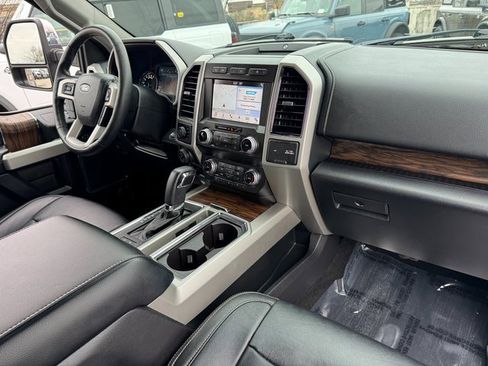 Certified 2019 Ford F150 Lariat w/ Equipment Group 502A Luxury image 20