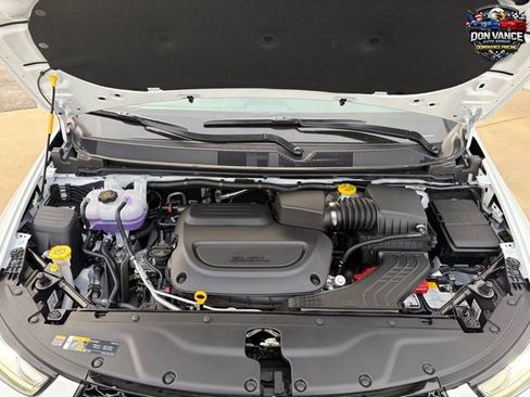 New 2026 Chrysler Pacifica Select w/ S Appearance Package image 18