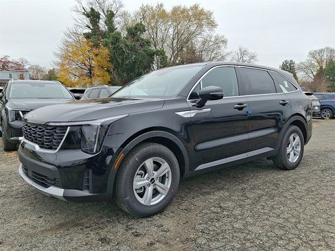 New 2026 Kia Sorento LX image 2