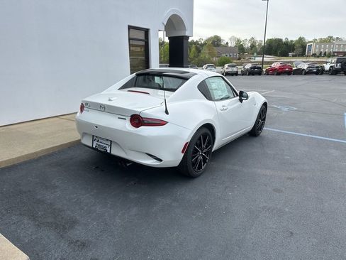 New 2026 MAZDA MX-5 Miata RF Grand Touring RWD image 7