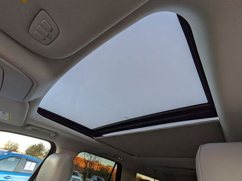 Used 2025 Ford Expedition Max Active image 24