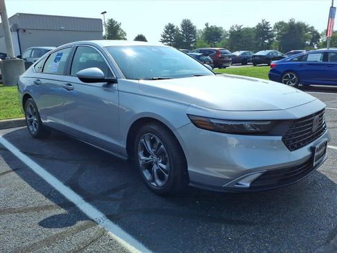 Used 2023 Honda Accord EX image 14