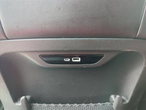 Used 2025 Chrysler Pacifica Select FWD image 22