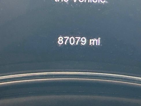 Used 2017 Jeep Grand Cherokee Altitude RWD image 45