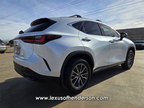 Certified 2025 Lexus NX 250 FWD image 7