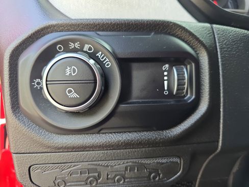 Used 2024 Jeep Gladiator Sport image 26