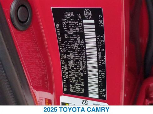 Used 2025 Toyota Camry SE w/ Convenience Package FWD image 26