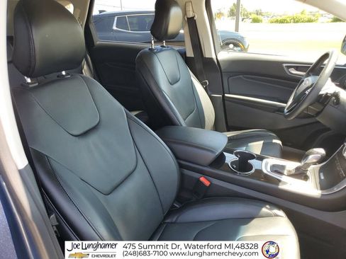 Used 2018 Ford Edge Titanium w/ Technology Package AWD/4WD image 29