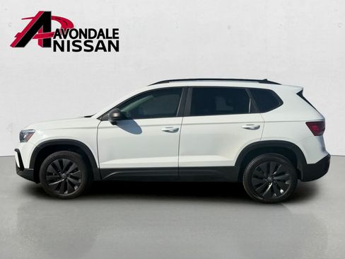Used 2022 Volkswagen Taos S FWD image 3