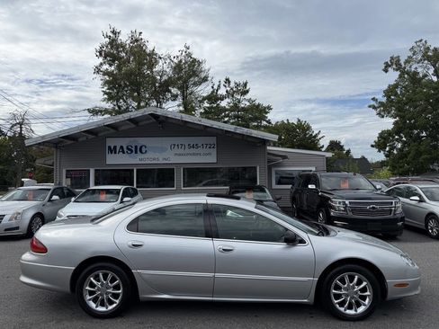 Used 2002 Chrysler Concorde Limited image 3