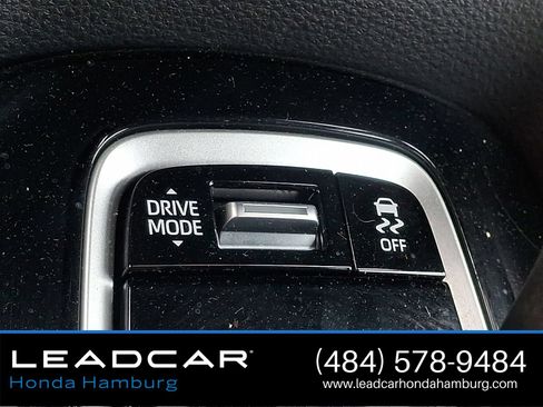 Used 2024 Toyota Corolla SE w/ SE Premium Package FWD image 25