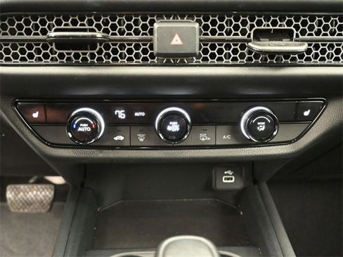 Used 2023 Honda HR-V Sport image 13