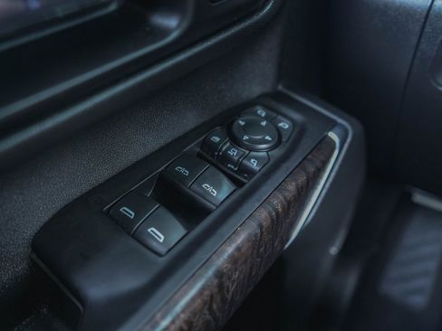 Used 2020 GMC Sierra 2500 Denali w/ Denali Ultimate Package image 22