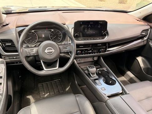 Used 2023 Nissan Rogue SL w/ SL Premium Package FWD image 11