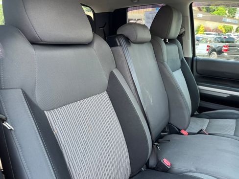 Used 2015 Toyota Tundra SR5 w/ Floor Mat Package AWD/4WD image 14