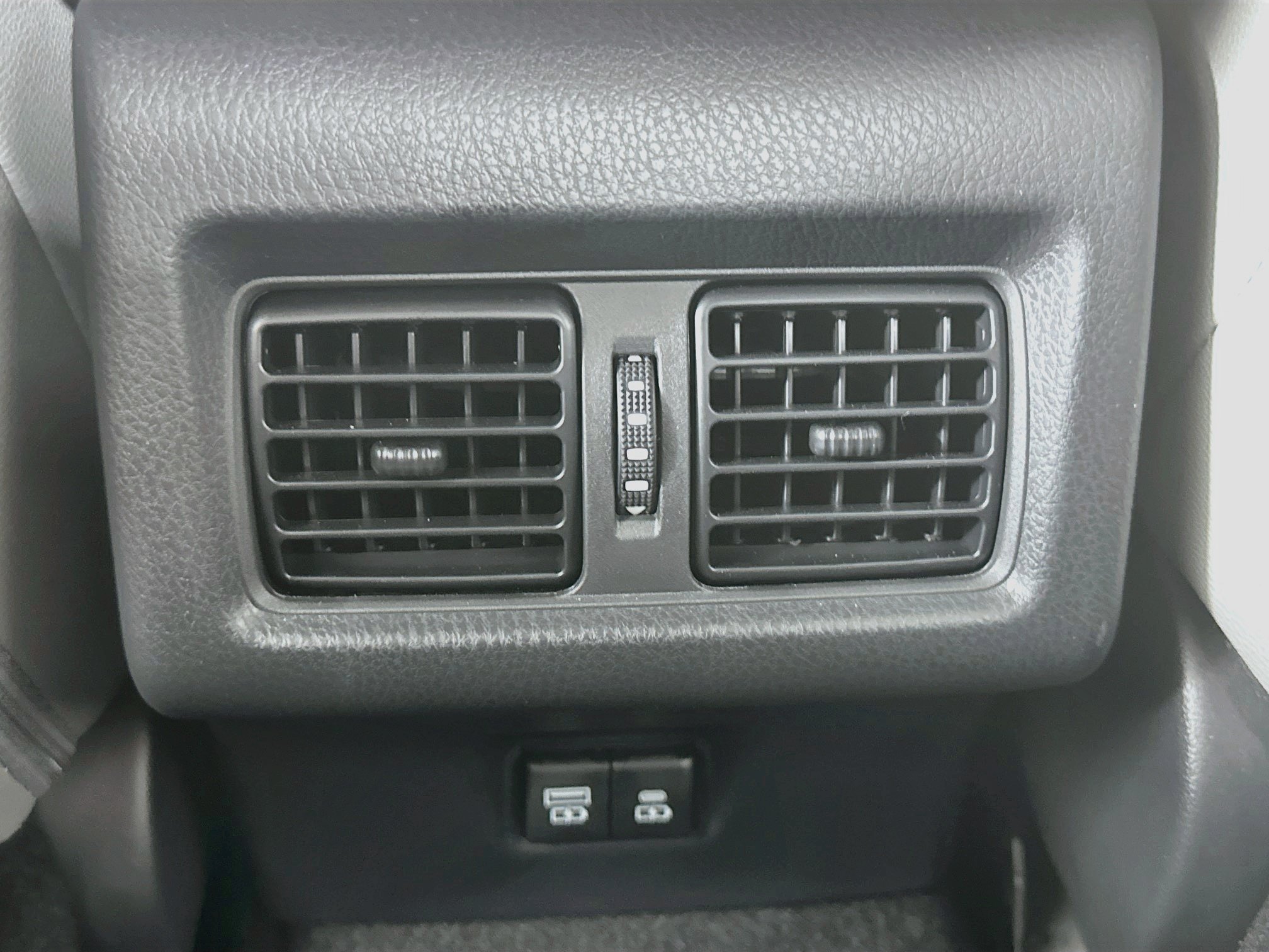 Used 2026 Toyota Camry SE w/ Convenience Package FWD image 25