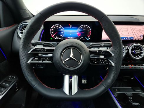Certified 2024 Mercedes-Benz GLB 250 image 24