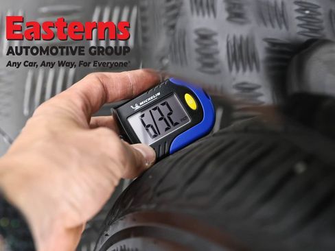 Used 2025 Volkswagen Jetta Sport FWD image 28