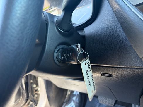Used 2025 Toyota Corolla LE FWD image 20