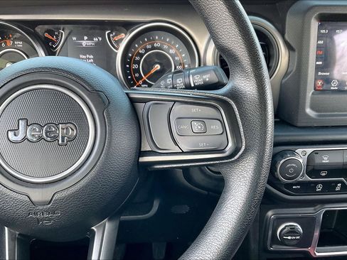 Used 2022 Jeep Wrangler Unlimited Sport image 20