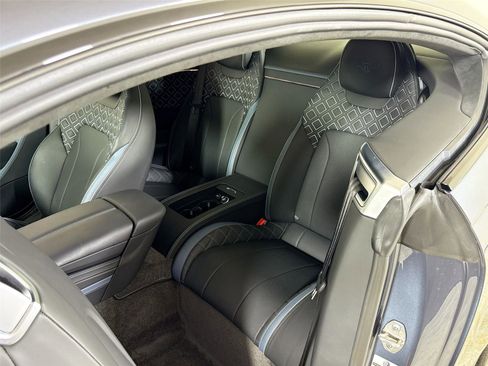 Used 2024 Bentley Continental GT Speed image 17