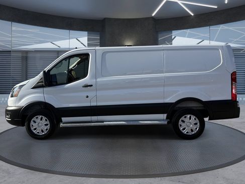 Used 2025 Ford Transit 250 Low Roof w/ Exterior Upgrade Package RWD image 3
