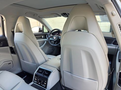 Used 2023 Porsche Panamera Platinum Edition RWD image 40