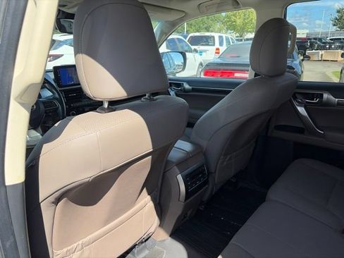 Used 2022 Lexus GX 460 Premium w/ Premium Package AWD/4WD image 22